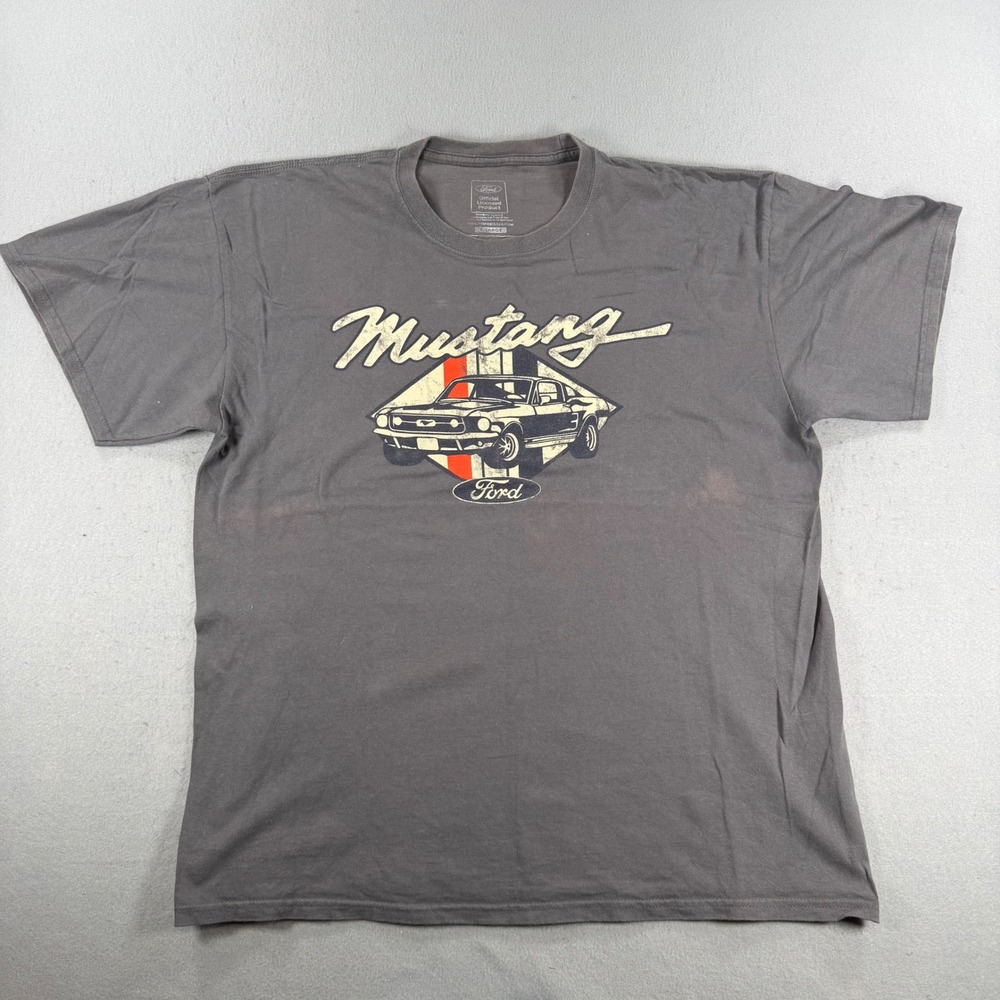 Ford Mustang Graphic T-Shirt Mens XL Charcoal Gray Short Sleeve Car Tee